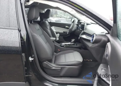 2025 Chevrolet Trax Fwd Lt из США, поврежденный, VIN KL77LHEP6SC016955